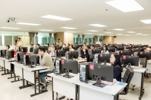 คณะมนุษยศาสตร์ฯ มรภ.เทพสตรี ต้อนรับคณะศึกษาดูงานวิทยาลัยนานาชาติไทย-จีน เพื่อการจัดการ ม.หอการค้าไทย ร่วมแลกเปลี่ยนเรียนรู้ด้านการบริหารจัดการวารสารวิชาการ