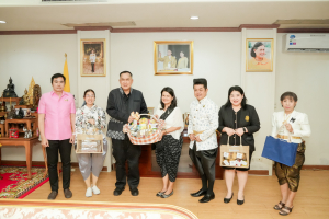 อธิการบดี มรภ.เทพสตรี นำคณะผู้บริหาร เข้าคารวะขอพรปีใหม่ผู้ว่าราชการจังหวัดสิงห์บุรี และคณะรองผู้ว่าฯ มุ่งกระชับความร่วมมือเชิงพื้นที่ พัฒนาท้องถิ่นอย่างยั่งยืน