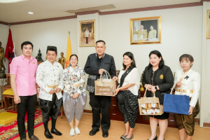 อธิการบดี มรภ.เทพสตรี นำคณะผู้บริหาร เข้าคารวะขอพรปีใหม่ผู้ว่าราชการจังหวัดสิงห์บุรี และคณะรองผู้ว่าฯ มุ่งกระชับความร่วมมือเชิงพื้นที่ พัฒนาท้องถิ่นอย่างยั่งยืน