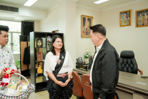 อธิการบดี มรภ.เทพสตรี นำคณะผู้บริหาร เข้าคารวะขอพรปีใหม่ผู้ว่าราชการจังหวัดสิงห์บุรี และคณะรองผู้ว่าฯ มุ่งกระชับความร่วมมือเชิงพื้นที่ พัฒนาท้องถิ่นอย่างยั่งยืน