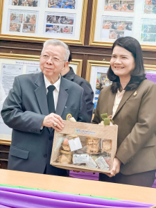 อธิการบดี มรภ.เทพสตรี และคณะ ร่วมการประชุมกองทุนการศึกษา เพื่อน้องสองราชภัฏ มรภ.เทพสตรี-มรภ.อุตรดิตถ์ ครั้งที่ 3 และการประชุมการจัดตั้งร้านสะดวกซื้อ 7-11ฯ