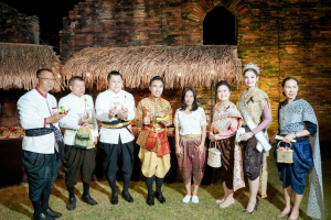 มรภ.เทพสตรี ร่วมงานแถลงข่าวการจัดงานแผ่นดินสมเด็จพระนารายณ์มหาราช 