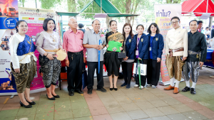 งานสื่อสารองค์กร มรภ.เทพสตรี ร่วมกับกองบริการการศึกษา และกองพัฒนานักศึกษา จัดบูธประชาสัมพันธ์การรับสมัครนักศึกษาเคลื่อนที่ ยกระดับการสื่อสารสู่มาตรฐานสากล