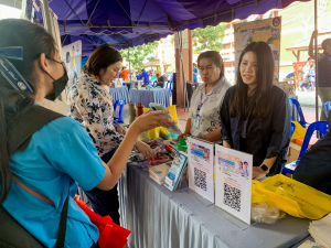  งานสื่อสารองค์กร มรภ.เทพสตรี ร่วมกับคณะวิทยาการจัดการ คณะวิทยาศาสตร์ฯ คณะเทคโนโลยีอุตสาหกรรม กองบริการการศึกษา และกองพัฒนานักศึกษา จัดบูธประชาสัมพันธ์การรับสมัครนักศึกษาเคลื่อนที่ ยกระดับการสื่อสารสู่มาตรฐานสากล