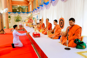มรภ.เทพสตรี ร่วมพิธีบำเพ็ญกุศลอุทิศถวายพระราชกุศลแด่ สมเด็จพระนางเจ้าสิริกิติ์ พระบรมราชินีนาถ พระบรมราชชนนีพันปีหลวง ครบสตมวาร (100 วัน) ณ วัดสิริจันทรนิมิตรวรวิหาร