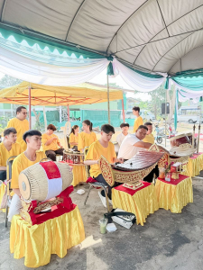 มรภ.เทพสตรี จัดพิธีทำบุญ 