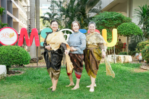 คณะวิทยาการจัดการ ร่วมสืบสานอัตลักษณ์ท้องถิ่น รณรงค์แต่งกายชุดไทยขานรับงานแผ่นดินสมเด็จพระนารายณ์มหาราช ครั้งที่ 38