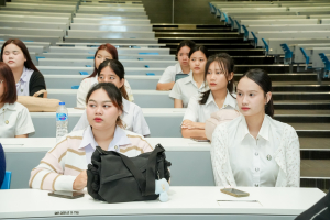 สำนักศิลปะและวัฒนธรรม ยกระดับ “สำรับเทพสตรี” สู่สากล จัดอบรมทักษะงานบริการบนโต๊ะอาหารระดับมืออาชีพ สร้างประสบการณ์ Soft Power อาหาร 3 บุรี