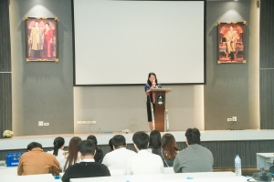 สำนักศิลปะและวัฒนธรรม ยกระดับ “สำรับเทพสตรี” สู่สากล จัดอบรมทักษะงานบริการบนโต๊ะอาหารระดับมืออาชีพ สร้างประสบการณ์ Soft Power อาหาร 3 บุรี