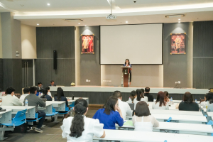 สำนักศิลปะและวัฒนธรรม ยกระดับ “สำรับเทพสตรี” สู่สากล จัดอบรมทักษะงานบริการบนโต๊ะอาหารระดับมืออาชีพ สร้างประสบการณ์ Soft Power อาหาร 3 บุรี