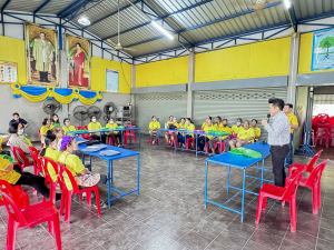 ศูนย์ส่งเสริมการจัดการศึกษาตามพระบรมราโชบาย มรภ.เทพสตรี สานต่อศาสตร์พระราชา ลงพื้นที่ปั้นอาชีพ 