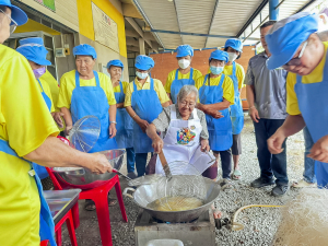 ศูนย์ส่งเสริมการจัดการศึกษาตามพระบรมราโชบาย มรภ.เทพสตรี สานต่อศาสตร์พระราชา ลงพื้นที่ปั้นอาชีพ 