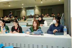 มรภ.เทพสตรี ร่วมกับ จังหวัดลพบุรี จัดบรรยายวิชาการ 