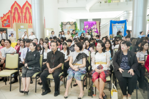 มรภ.เทพสตรี เปิดนิทรรศการ 