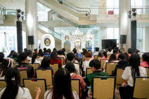 มรภ.เทพสตรี เปิดนิทรรศการ 