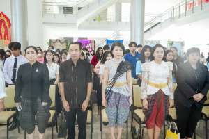 มรภ.เทพสตรี เปิดนิทรรศการ 