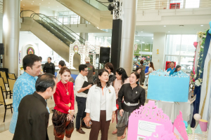 มรภ.เทพสตรี เปิดนิทรรศการ 