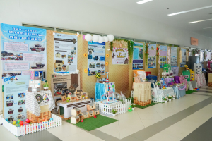 มรภ.เทพสตรี เปิดนิทรรศการ 