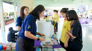 งานสื่อสารองค์กร มรภ.เทพสตรี ร่วมกับกองบริการการศึกษา จัดบูธประชาสัมพันธ์การรับสมัครนักศึกษาเคลื่อนที่ ยกระดับการสื่อสารสู่มาตรฐานสากล