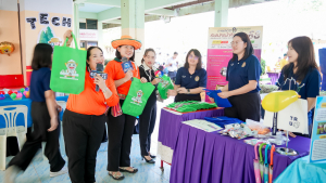 งานสื่อสารองค์กร มรภ.เทพสตรี ร่วมกับกองบริการการศึกษา จัดบูธประชาสัมพันธ์การรับสมัครนักศึกษาเคลื่อนที่ ยกระดับการสื่อสารสู่มาตรฐานสากล