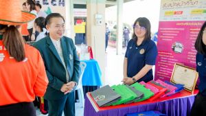 งานสื่อสารองค์กร มรภ.เทพสตรี ร่วมกับกองบริการการศึกษา จัดบูธประชาสัมพันธ์การรับสมัครนักศึกษาเคลื่อนที่ ยกระดับการสื่อสารสู่มาตรฐานสากล