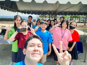 งานสื่อสารองค์กร มรภ.เทพสตรี ร่วมกับคณะวิทยาศาสตร์ฯ คณะเทคโนโลยีอุตสาหกรรม กองบริการการศึกษา และกองพัฒนานักศึกษา จัดบูธประชาสัมพันธ์การรับสมัครนักศึกษาเคลื่อนที่ ยกระดับการสื่อสารสู่มาตรฐานสากล