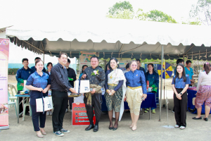 งานสื่อสารองค์กร มรภ.เทพสตรี ร่วมกับคณะวิทยาศาสตร์ฯ คณะเทคโนโลยีอุตสาหกรรม กองบริการการศึกษา และกองพัฒนานักศึกษา จัดบูธประชาสัมพันธ์การรับสมัครนักศึกษาเคลื่อนที่ ยกระดับการสื่อสารสู่มาตรฐานสากล