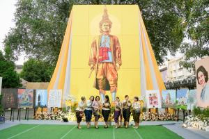 อธิการบดี มรภ.เทพสตรี นำผู้บริหาร คณาจารย์ และบุคลากร ร่วมต้อนรับนายกรัฐมนตรี และคณะ ในพิธีเปิดงานแผ่นดินสมเด็จพระนารายณ์มหาราช ประจำปี พ.ศ. 2569 ครั้งที่ 38