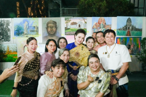 อธิการบดี มรภ.เทพสตรี นำผู้บริหาร คณาจารย์ และบุคลากร ร่วมต้อนรับนายกรัฐมนตรี และคณะ ในพิธีเปิดงานแผ่นดินสมเด็จพระนารายณ์มหาราช ประจำปี พ.ศ. 2569 ครั้งที่ 38