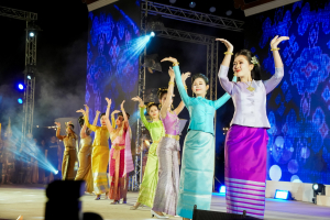 อธิการบดี มรภ.เทพสตรี นำผู้บริหาร คณาจารย์ และบุคลากร ร่วมต้อนรับนายกรัฐมนตรี และคณะ ในพิธีเปิดงานแผ่นดินสมเด็จพระนารายณ์มหาราช ประจำปี พ.ศ. 2569 ครั้งที่ 38