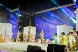 อธิการบดี มรภ.เทพสตรี นำผู้บริหาร คณาจารย์ และบุคลากร ร่วมต้อนรับนายกรัฐมนตรี และคณะ ในพิธีเปิดงานแผ่นดินสมเด็จพระนารายณ์มหาราช ประจำปี พ.ศ. 2569 ครั้งที่ 38