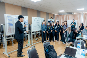 คณะครุศาสตร์ จัดอบรมเชิงปฏิบัติการรุกคืบยกระดับห้องเรียนคุณภาพด้วย STEAM และ AI สู่การวิจัยในชั้นเรียน