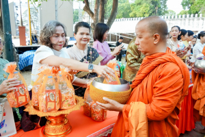 อธิการบดี มรภ.เทพสตรี นำผู้บริหาร และบุคลากร ร่วมพิธีวันคล้ายวันพระบรมราชสมภพสมเด็จพระนารายณ์มหาราช ประจำปี พ.ศ. 2569