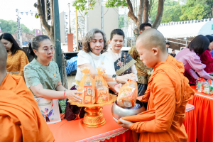 อธิการบดี มรภ.เทพสตรี นำผู้บริหาร และบุคลากร ร่วมพิธีวันคล้ายวันพระบรมราชสมภพสมเด็จพระนารายณ์มหาราช ประจำปี พ.ศ. 2569