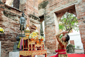 อธิการบดี มรภ.เทพสตรี นำผู้บริหาร และบุคลากร ร่วมพิธีวันคล้ายวันพระบรมราชสมภพสมเด็จพระนารายณ์มหาราช ประจำปี พ.ศ. 2569