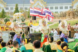 อธิการบดี มรภ.เทพสตรี นำผู้บริหาร และบุคลากร ร่วมพิธีวันคล้ายวันพระบรมราชสมภพสมเด็จพระนารายณ์มหาราช ประจำปี พ.ศ. 2569