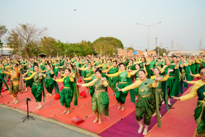 อธิการบดี มรภ.เทพสตรี นำผู้บริหาร และบุคลากร ร่วมพิธีวันคล้ายวันพระบรมราชสมภพสมเด็จพระนารายณ์มหาราช ประจำปี พ.ศ. 2569