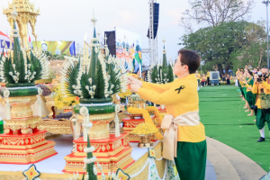 อธิการบดี มรภ.เทพสตรี นำผู้บริหาร และบุคลากร ร่วมพิธีวันคล้ายวันพระบรมราชสมภพสมเด็จพระนารายณ์มหาราช ประจำปี พ.ศ. 2569