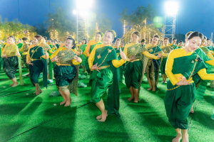 อธิการบดี มรภ.เทพสตรี นำผู้บริหาร และบุคลากร ร่วมพิธีวันคล้ายวันพระบรมราชสมภพสมเด็จพระนารายณ์มหาราช ประจำปี พ.ศ. 2569