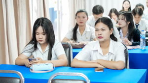 กองพัฒนานักศึกษา จัดอบรมเสริมสร้างทักษะชีวิต รู้เท่าทันบุหรี่ไฟฟ้า