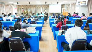 กองพัฒนานักศึกษา จัดอบรมเสริมสร้างทักษะชีวิต รู้เท่าทันบุหรี่ไฟฟ้า