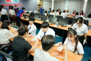 คณะวิทยาการจัดการ จัดพิธีปัจฉิมนิเทศนักศึกษาฝึกประสบการณ์วิชาชีพ ภาคปกติ มุ่งเสริมสร้างศักยภาพและจรรยาบรรณสู่ก้าวแรกแห่งการทำงานอย่างมืออาชีพ