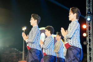 มรภ.เทพสตรี ร่วมสืบสานอัตลักษ์ศิลป์ จัดการแสดง 