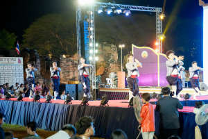 มรภ.เทพสตรี ร่วมสืบสานอัตลักษ์ศิลป์ จัดการแสดง 