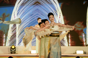 มรภ.เทพสตรี ร่วมสืบสานอัตลักษ์ศิลป์ จัดการแสดง 