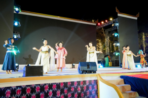 มรภ.เทพสตรี ร่วมสืบสานอัตลักษ์ศิลป์ จัดการแสดง 