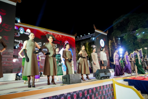 มรภ.เทพสตรี ร่วมสืบสานอัตลักษ์ศิลป์ จัดการแสดง 