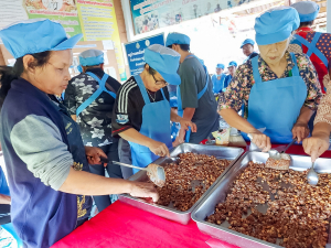 ศูนย์ส่งเสริมการจัดการศึกษาตามพระบรมราโชบาย มรภ.เทพสตรี ขับเคลื่อนศาสตร์พระราชา ลงพื้นที่ ต.โพประจักษ์ จัดอบรม 