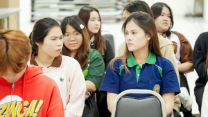 สาขาวิชาภาษาอังกฤษ ศศ.บ. เสริมความแกร่งนักศึกษา จัดอบรมบุคลิกภาพให้นักศึกษาเตรียมความพร้อมสู่โลกอาชีพ