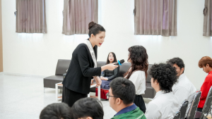 สาขาวิชาภาษาอังกฤษ ศศ.บ. เสริมความแกร่งนักศึกษา จัดอบรมบุคลิกภาพให้นักศึกษาเตรียมความพร้อมสู่โลกอาชีพ
